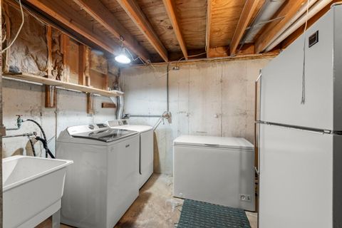 Tiny photo for 614 Bakewell Lane, Naperville, IL 60565 (MLS # 12497118)