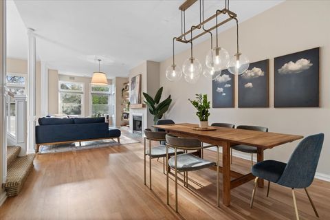 Tiny photo for 2615 N Wilton Avenue, Chicago, IL 60614 (MLS # 12620455)