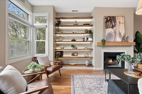 Tiny photo for 2615 N Wilton Avenue, Chicago, IL 60614 (MLS # 12620455)