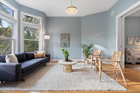 Tiny photo for 2615 N Wilton Avenue, Chicago, IL 60614 (MLS # 12620455)