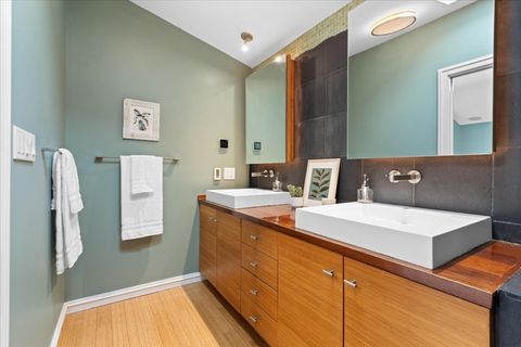 Tiny photo for 2615 N Wilton Avenue, Chicago, IL 60614 (MLS # 12620455)