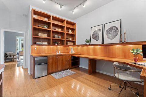 Tiny photo for 2615 N Wilton Avenue, Chicago, IL 60614 (MLS # 12620455)