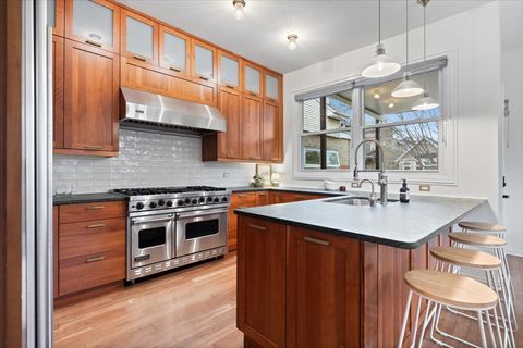 Tiny photo for 2615 N Wilton Avenue, Chicago, IL 60614 (MLS # 12620455)