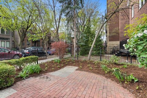 Tiny photo for 2615 N Wilton Avenue, Chicago, IL 60614 (MLS # 12620455)