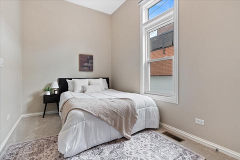 Tiny photo for 2615 N Wilton Avenue, Chicago, IL 60614 (MLS # 12620455)