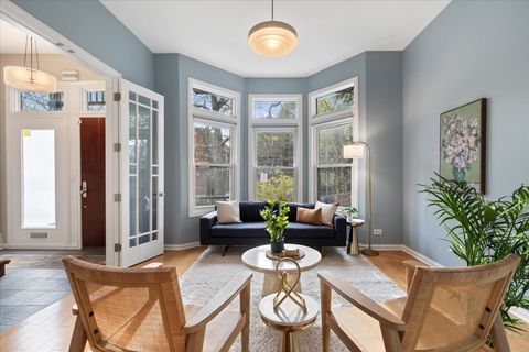 Tiny photo for 2615 N Wilton Avenue, Chicago, IL 60614 (MLS # 12620455)
