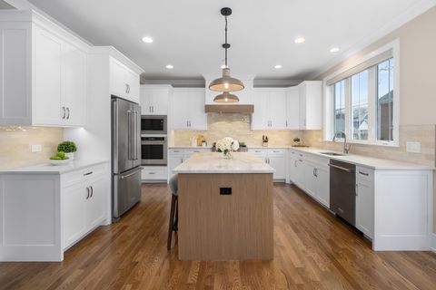 Tiny photo for 534 N Catherine Avenue, La Grange Park, IL 60526 (MLS # 12574727)