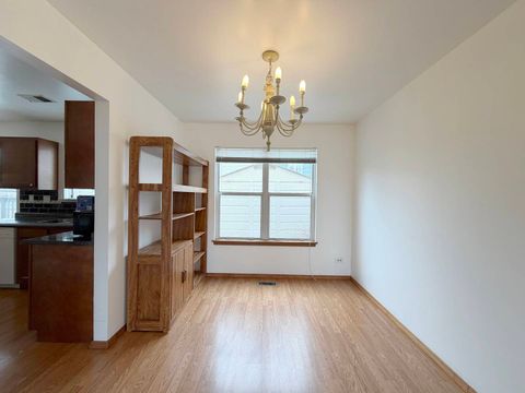 Tiny photo for Mundelein, IL 60060 (MLS # 12593713)