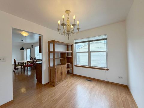 Tiny photo for Mundelein, IL 60060 (MLS # 12593713)