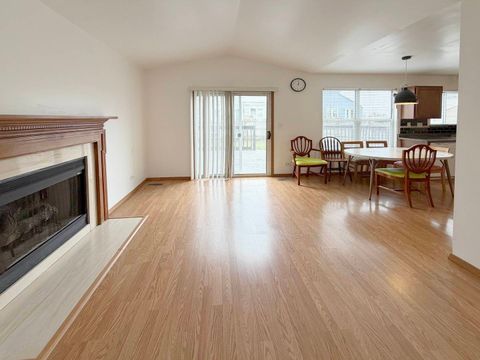 Tiny photo for Mundelein, IL 60060 (MLS # 12593713)