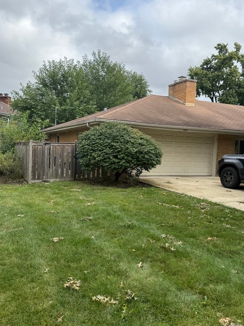 Tiny photo for 435 S Stratford Avenue, Elmhurst, IL 60126 (MLS # 12719614)