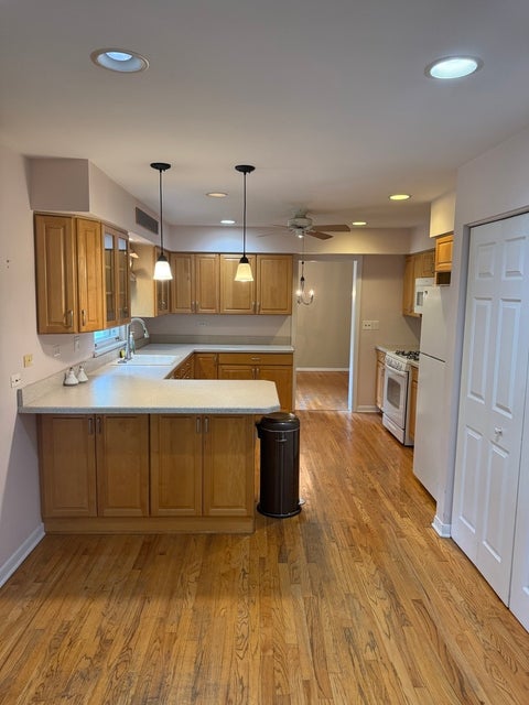 Tiny photo for 435 S Stratford Avenue, Elmhurst, IL 60126 (MLS # 12719614)