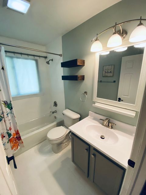 Tiny photo for 234 MOHAWK Trail, Buffalo Grove, IL 60089 (MLS # 12493170)