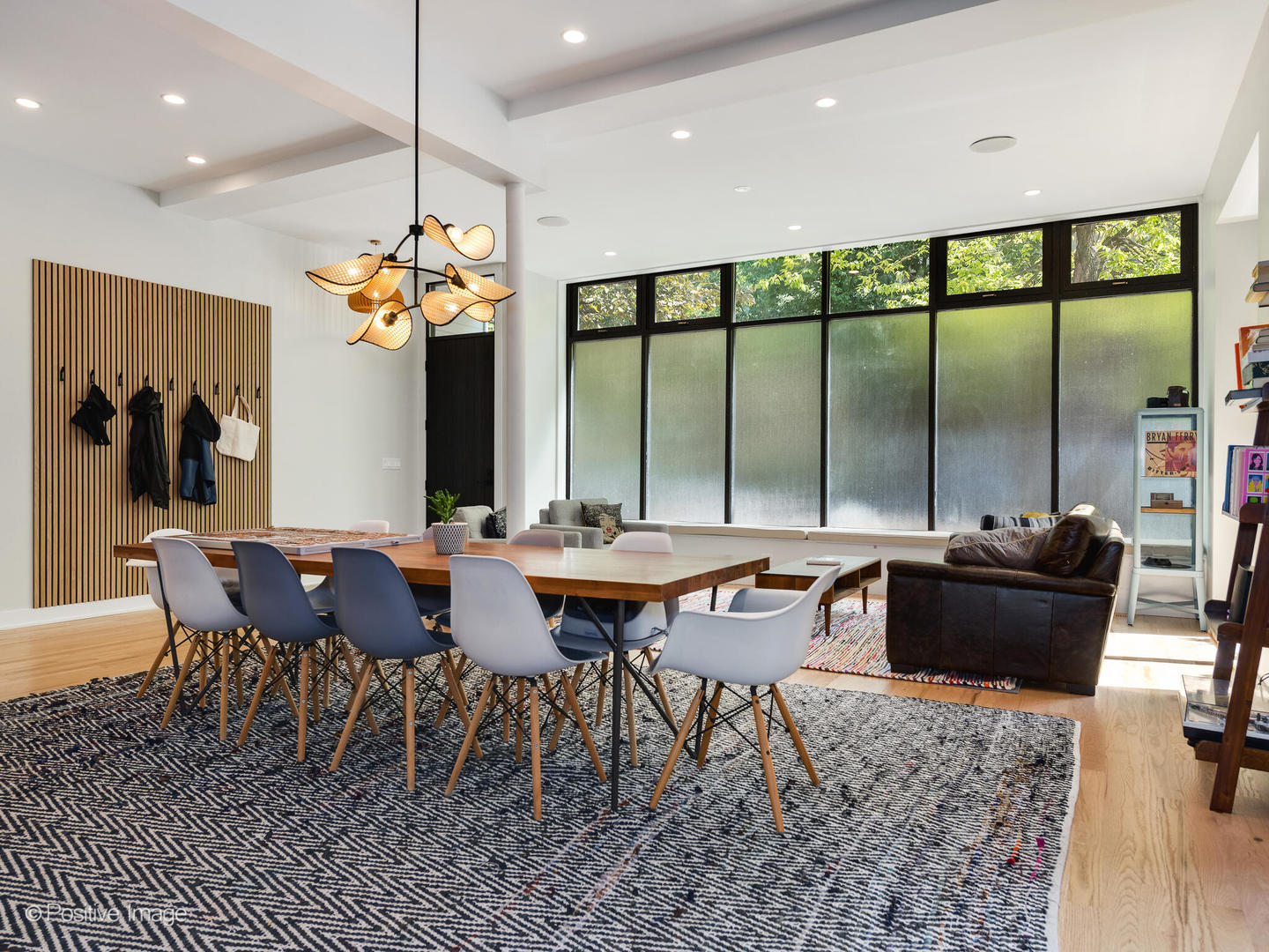 1364 N Wolcott Avenue