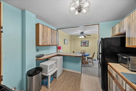 Tiny photo for 2211 S Stewart Avenue S #6D, Lombard, IL 60148 (MLS # 12762099)