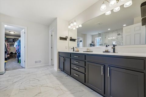 Tiny photo for 21127 Coventry Circle, Shorewood, IL 60404 (MLS # 12604348)