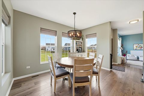 Tiny photo for 21127 Coventry Circle, Shorewood, IL 60404 (MLS # 12604348)