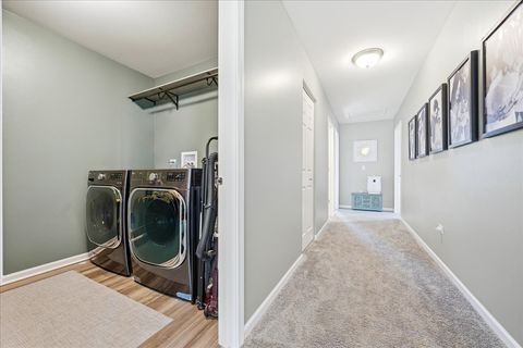 Tiny photo for 21127 Coventry Circle, Shorewood, IL 60404 (MLS # 12604348)