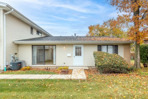 Photo of 1426 Tonset Lane #0, Schaumburg, IL 60193 (MLS # 12545826)