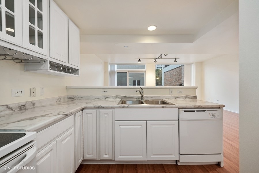 61 W 15th Street 204
