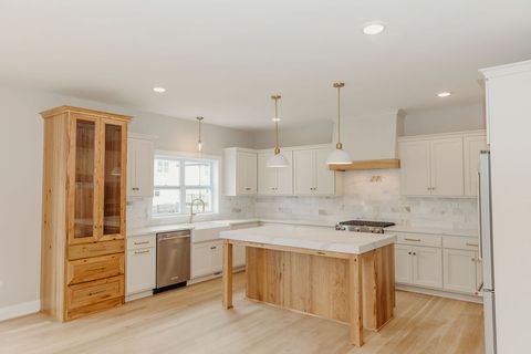 Tiny photo for 22736 Parkview Lane, Frankfort, IL 60423 (MLS # 12422920)