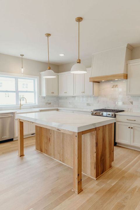 Tiny photo for 22736 Parkview Lane, Frankfort, IL 60423 (MLS # 12422920)