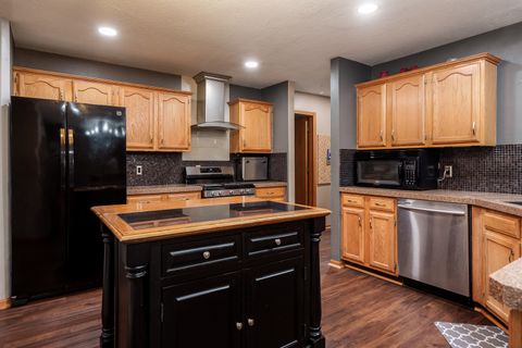 Tiny photo for 6571 Chartwell Drive, Rockford, IL 61114 (MLS # 12605034)