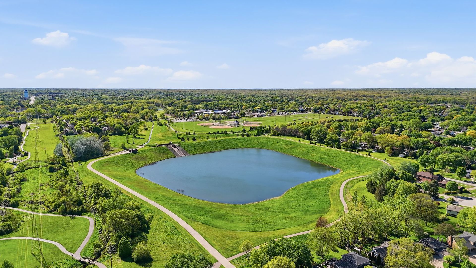 1 Renaissance Place 816