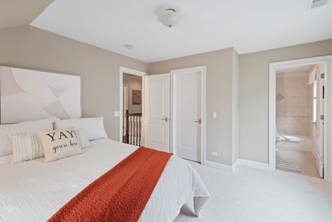 Tiny photo for 3919 Washington Street, Downers Grove, IL 60515 (MLS # 12462276)