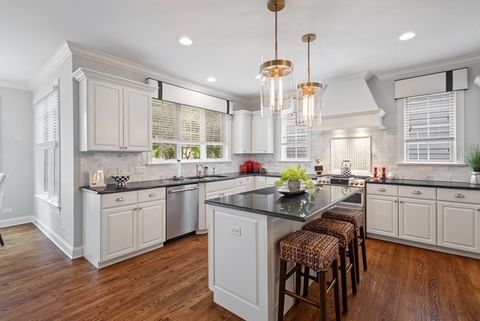 Tiny photo for 3919 Washington Street, Downers Grove, IL 60515 (MLS # 12462276)