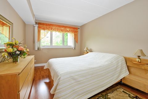 Tiny photo for 8604 W 95th Place #202, Hickory Hills, IL 60457 (MLS # 12674646)
