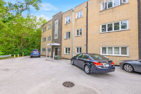 Tiny photo for 8604 W 95th Place #202, Hickory Hills, IL 60457 (MLS # 12674646)