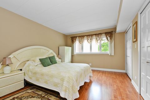 Tiny photo for 8604 W 95th Place #202, Hickory Hills, IL 60457 (MLS # 12674646)
