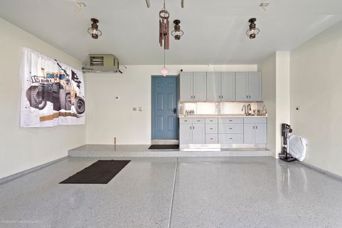 Tiny photo for 1660 Castillian Way, Mundelein, IL 60060 (MLS # 12568741)