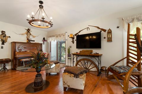 Tiny photo for 1660 Castillian Way, Mundelein, IL 60060 (MLS # 12568741)