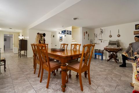 Tiny photo for 1660 Castillian Way, Mundelein, IL 60060 (MLS # 12568741)