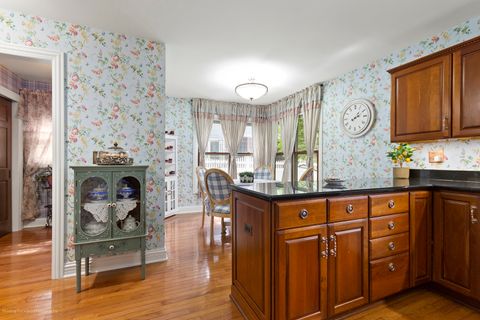 Tiny photo for 1660 Castillian Way, Mundelein, IL 60060 (MLS # 12568741)