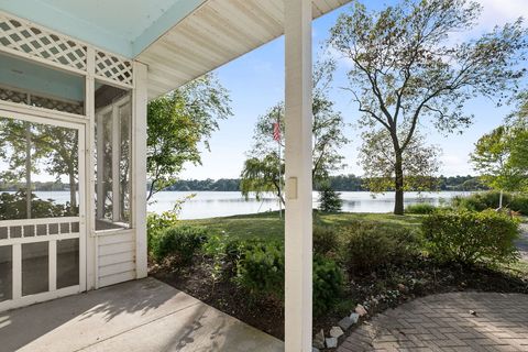 Tiny photo for 101 Burton Street, Grayslake, IL 60030 (MLS # 12386578)