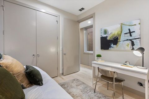 Tiny photo for 2450 N Clybourn Avenue #5S, Chicago, IL 60614 (MLS # 12468116)