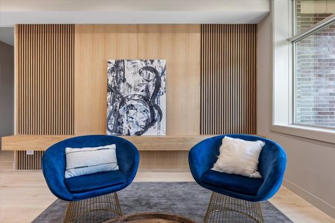 Tiny photo for 2450 N Clybourn Avenue #5S, Chicago, IL 60614 (MLS # 12468116)