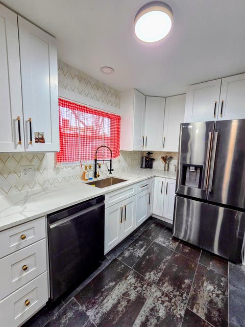 Tiny photo for 72 Braemar Drive, Elk Grove Village, IL 60007 (MLS # 12635325)
