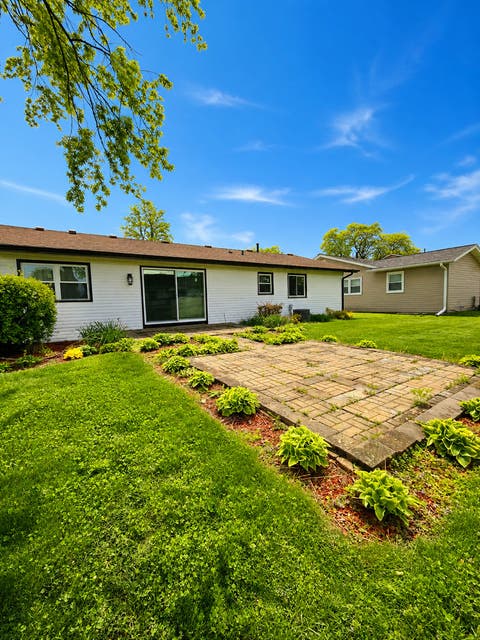 Tiny photo for 72 Braemar Drive, Elk Grove Village, IL 60007 (MLS # 12635325)