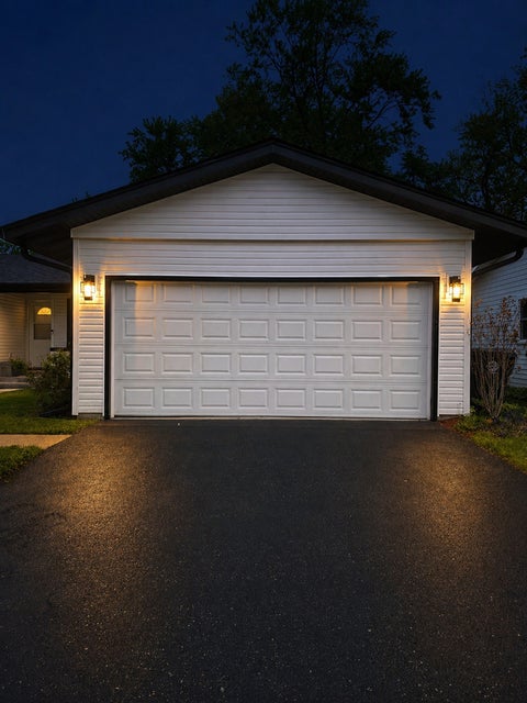 Tiny photo for 72 Braemar Drive, Elk Grove Village, IL 60007 (MLS # 12635325)