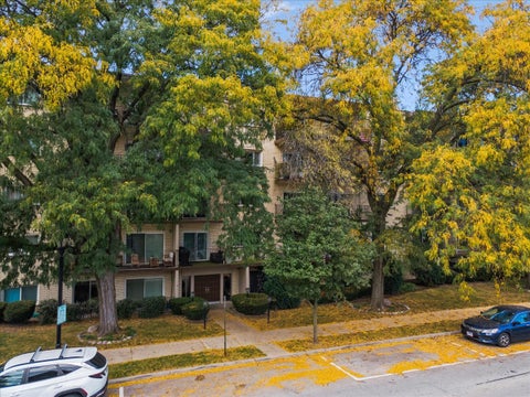 Tiny photo for 8630 Ferris Avenue #404, Morton Grove, IL 60053 (MLS # 12782670)