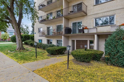 Tiny photo for 8630 Ferris Avenue #404, Morton Grove, IL 60053 (MLS # 12782670)