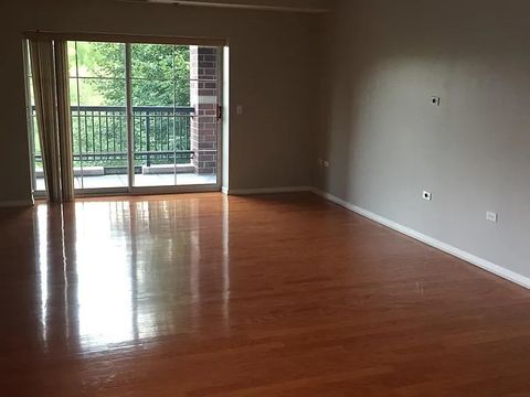 Tiny photo for 440 W Mahogany Court #212, Palatine, IL 60067 (MLS # 12631808)