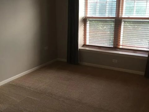 Tiny photo for 440 W Mahogany Court #212, Palatine, IL 60067 (MLS # 12631808)