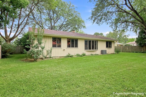 Tiny photo for 411 N Shepherd Hill Lane, McHenry, IL 60050 (MLS # 12752890)