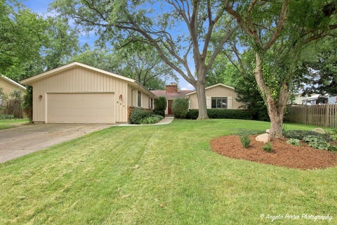 Tiny photo for 411 N Shepherd Hill Lane, McHenry, IL 60050 (MLS # 12752890)