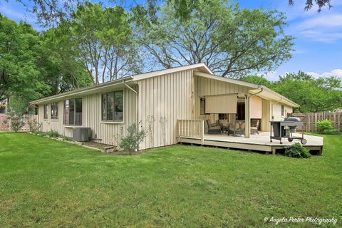 Tiny photo for 411 N Shepherd Hill Lane, McHenry, IL 60050 (MLS # 12752890)